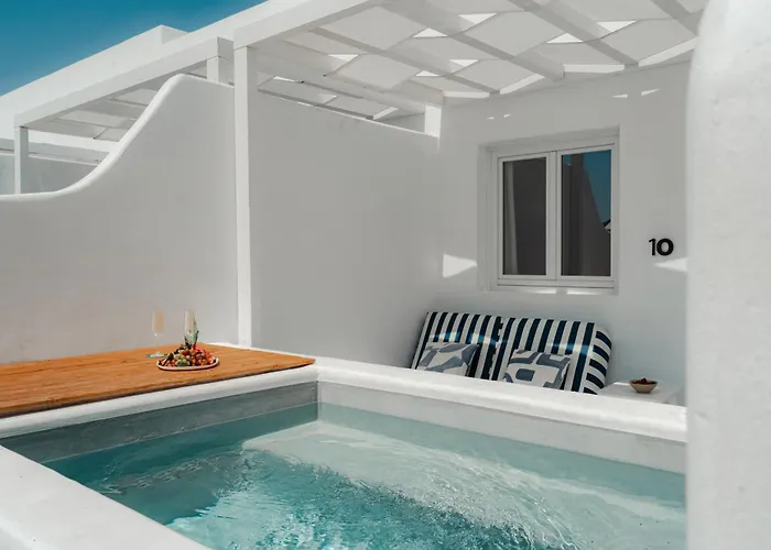 Croco Mykonos Tourlos