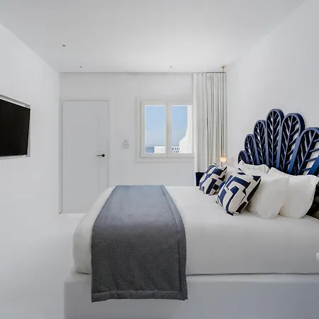 Croco Mykonos Tourlos